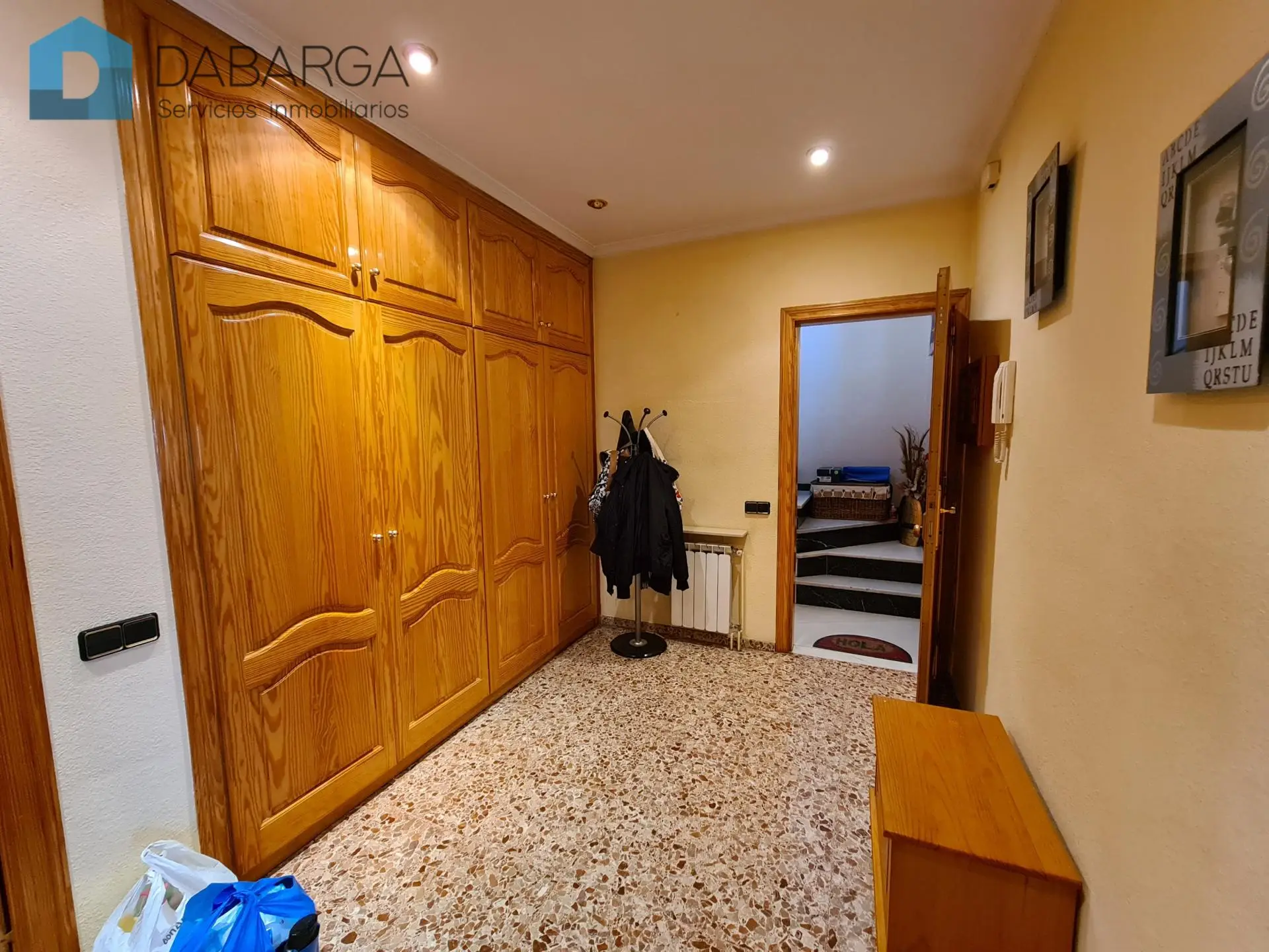 inmo_03040_327319-040199500_5024391c99ff5b92997ec5094b9f6c6c.webp